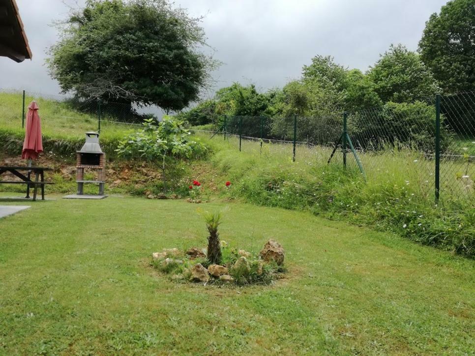 Apartamentos La Senda San Juan de Parres Luaran gambar